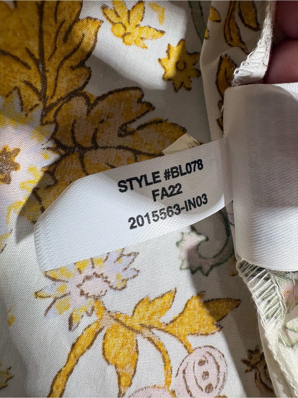 NWOT J. Crew Pintuck Cotton Poplin Top in Sunny Blooms Size Medium - Picture 6 of 10